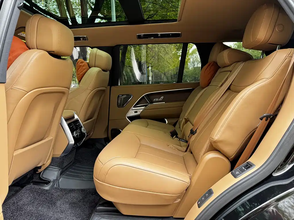 Range Rover 2024 3.0 L6 400PS Autobiography Long Wheelbase 7-Seater