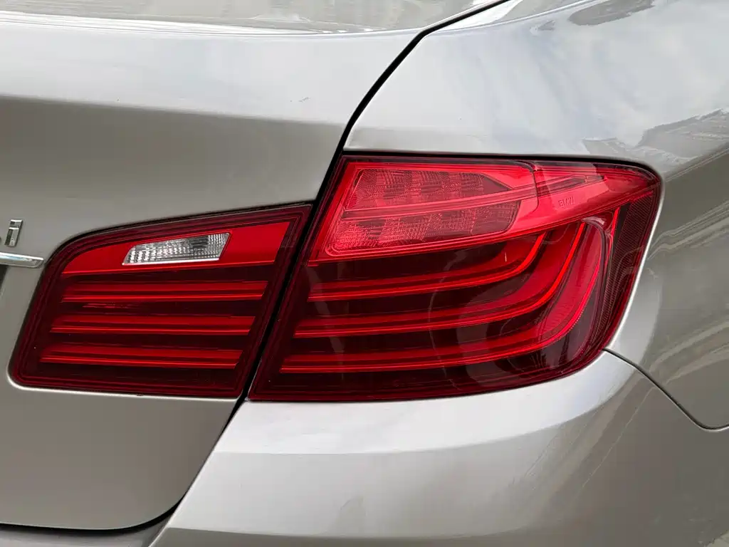 BMW 5 Series 2013 520Li Classic Edition