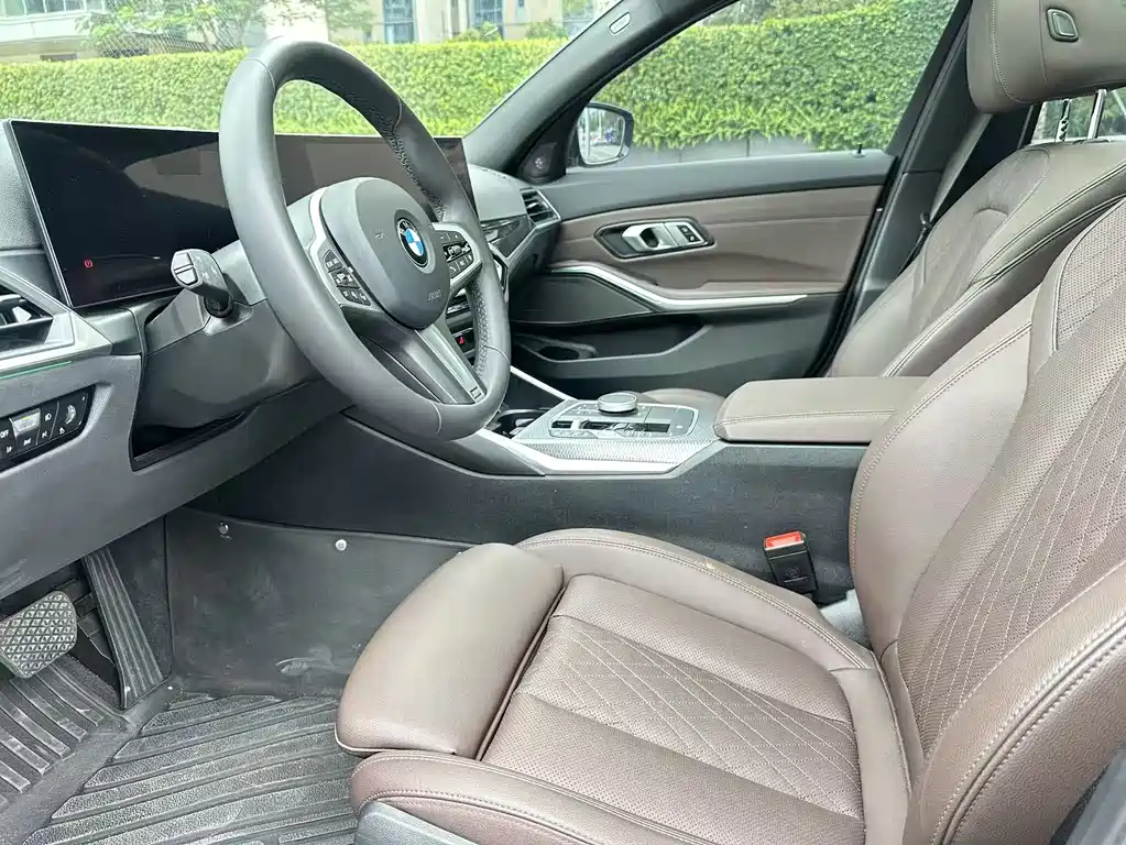 BMW 3 Series 2024 330Li M Sport Black Panel Edition