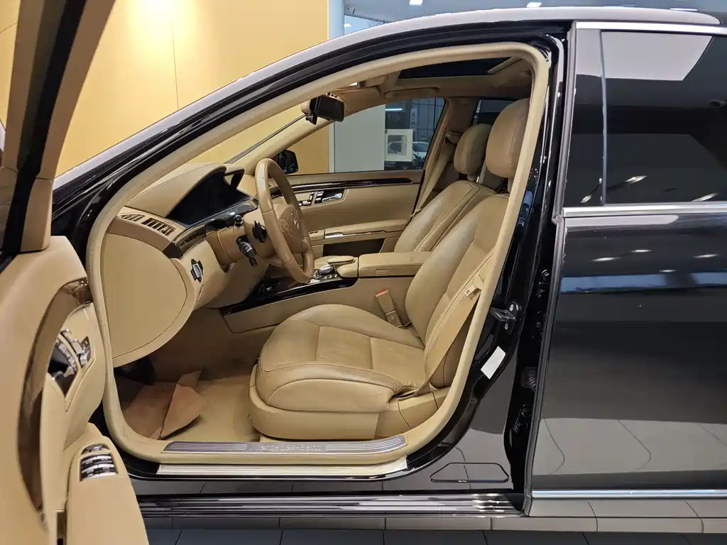 Mercedes-Benz S-Class 2010 S 300 L Luxury