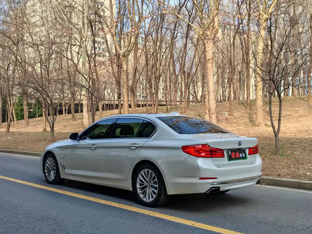 BMW 5 Series PHEV 2020 530Le Pioneer Edition