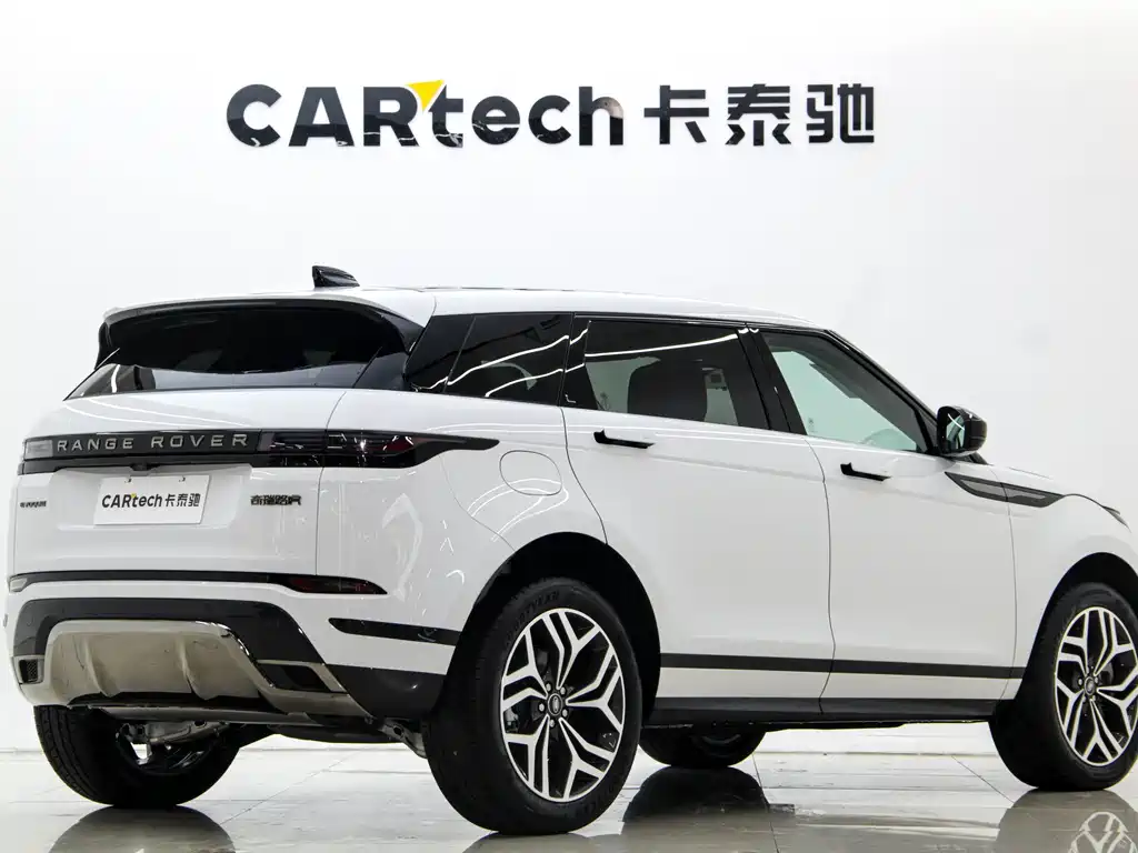 Range Rover Evoque L 2024 SE