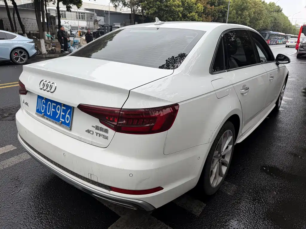 Audi A4L 2019 40 TFSI Fashion