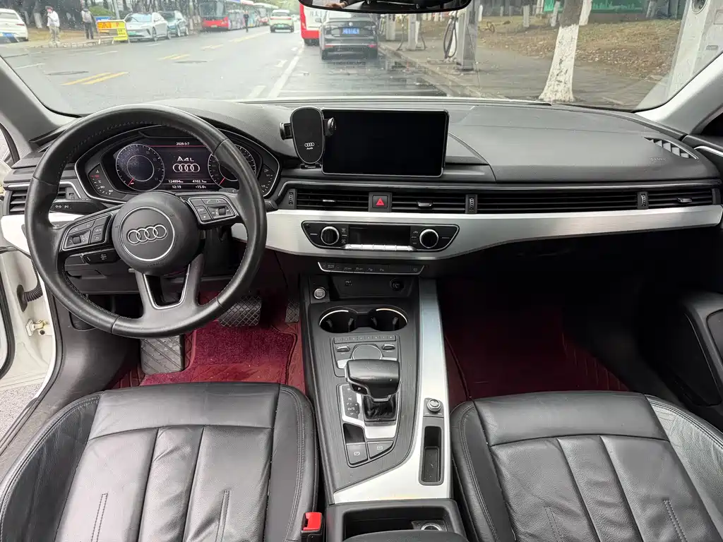 Audi A4L 2019 40 TFSI Fashion