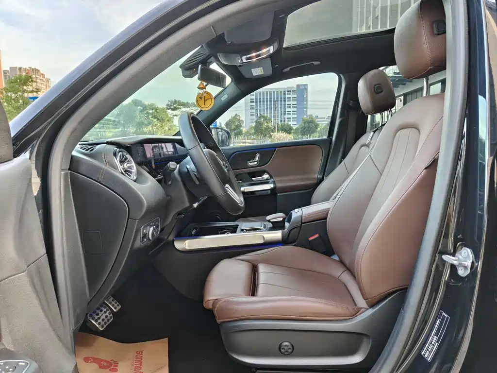 Mercedes-Benz GLB 180 Dynamic Edition 2021