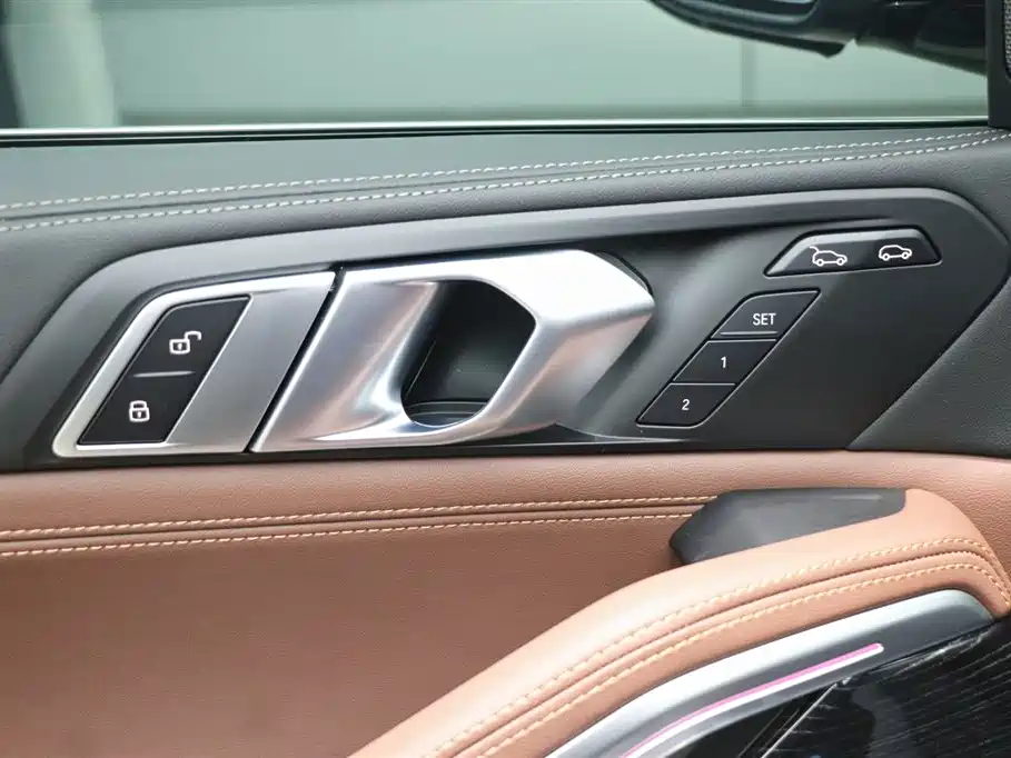 BMW X6 2023 xDrive40i M Sport Package