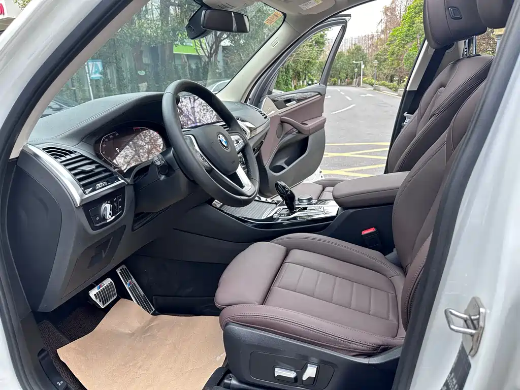 BMW X3 2021 xDrive25i Luxury Package
