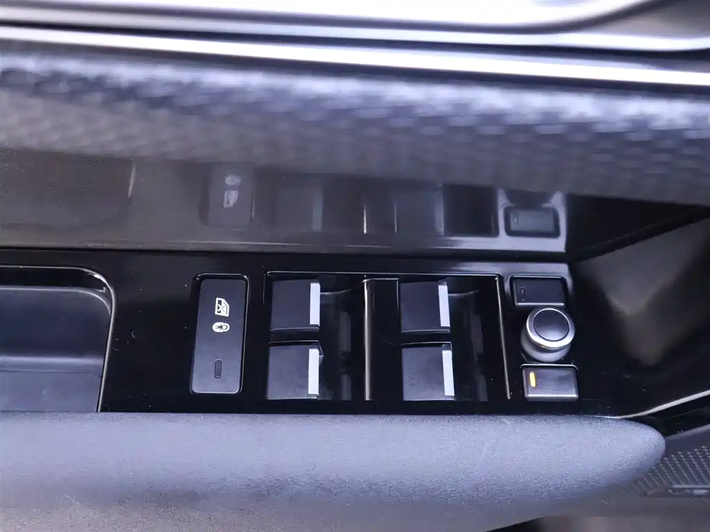 Range Rover Velar 2019 250PS