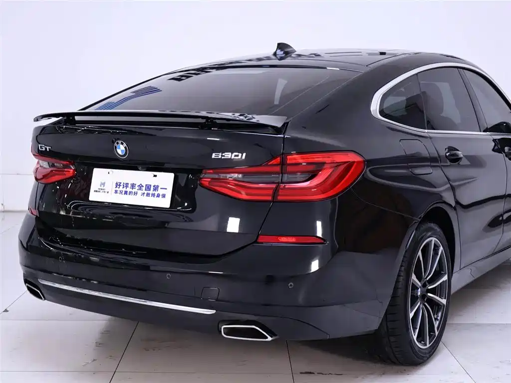 BMW 6 Series Gran Turismo 630i Luxury Line 2021
