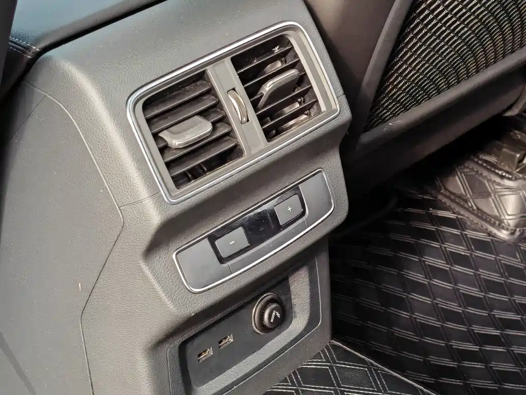 Audi Q5L 2022 40T Luxury Dynamic Edition
