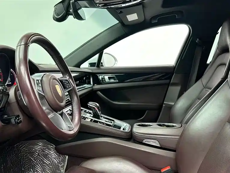 Porsche Panamera 4 Executive LWB 3.0T (2017)