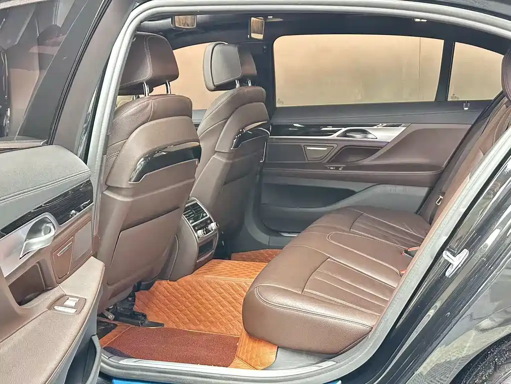 BMW 7 Series 2018 730Li Leading Edition M Sport Package