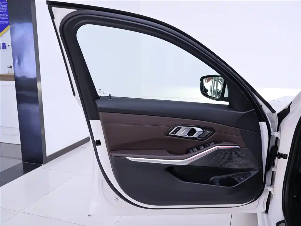 BMW 3 Series 2024 325Li M Sport