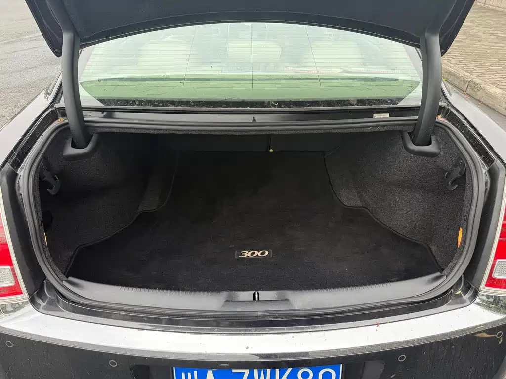 Chrysler 300C Import 2013 Model 3.6L Premium Edition