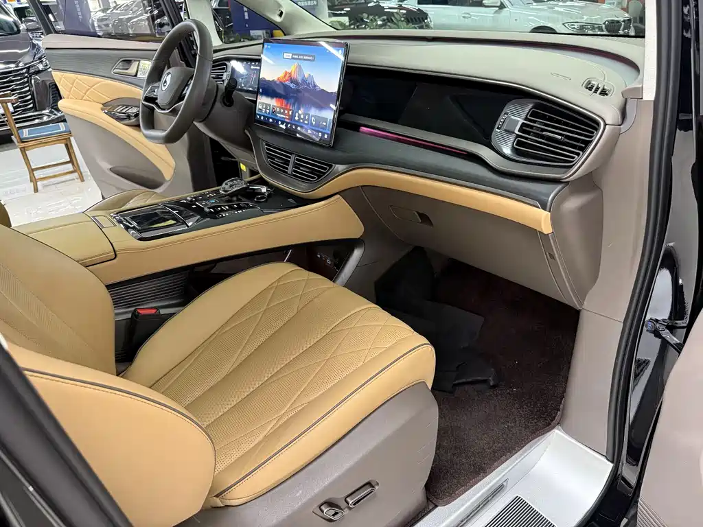 Denza D9 2022 DM-i 970 AWD Flagship Edition
