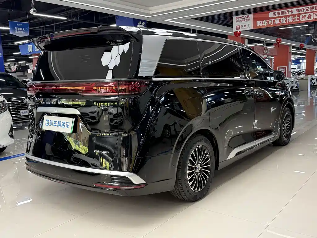 Denza D9 2022 DM-i 970 AWD Flagship Edition