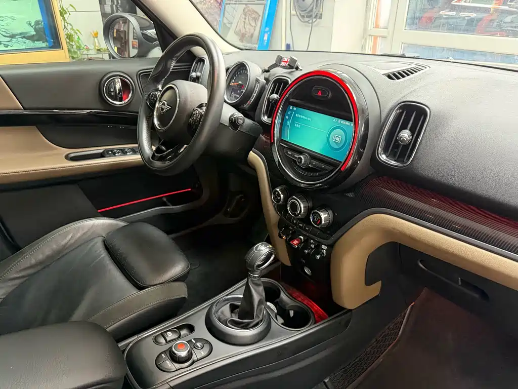 MINI Countryman 2018 1.5T COOPER ALL4 Artist