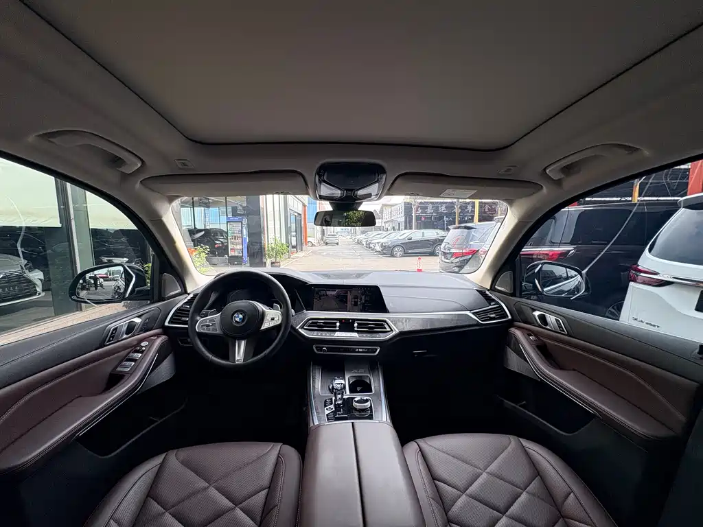 BMW X5 2022 Facelift xDrive 30Li Exclusive Edition M Sport Package