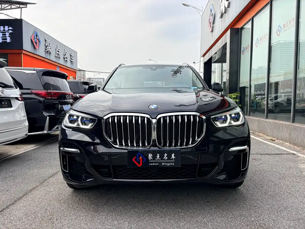 BMW X5 2022 Facelift xDrive 30Li Exclusive Edition M Sport Package