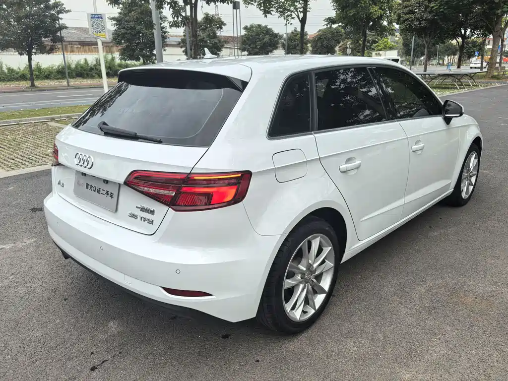 Audi A3 2018 30th Anniversary Edition Sportback 35 TFSI Entry Edition