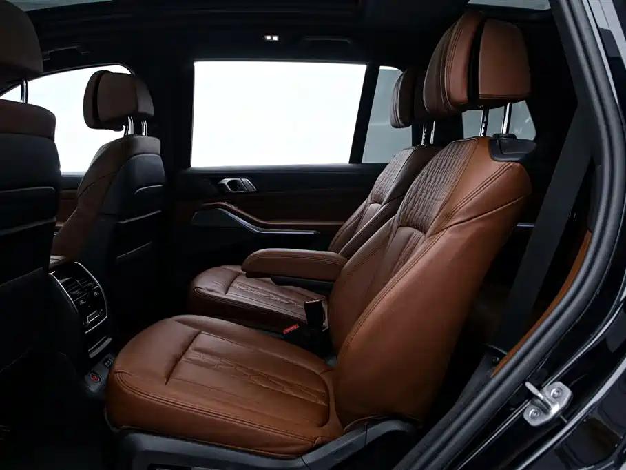 BMW X7 2021 xDrive40i Executive M Sport Package