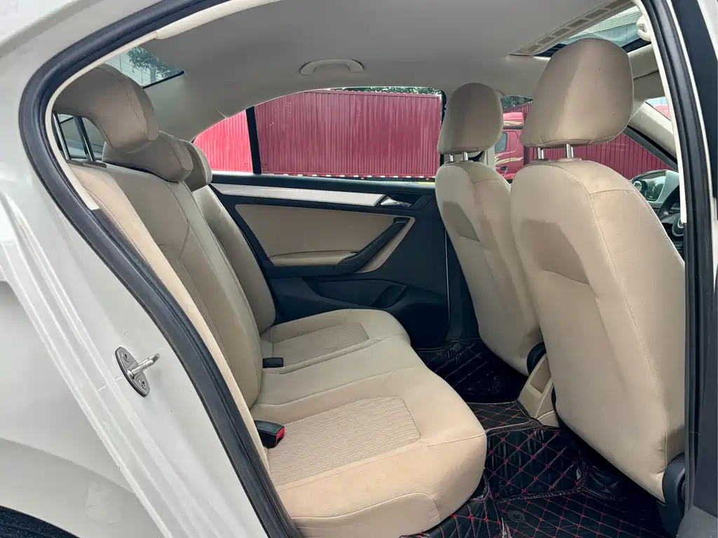 Jetta 2015 Value Edition 1.6L Automatic Comfort