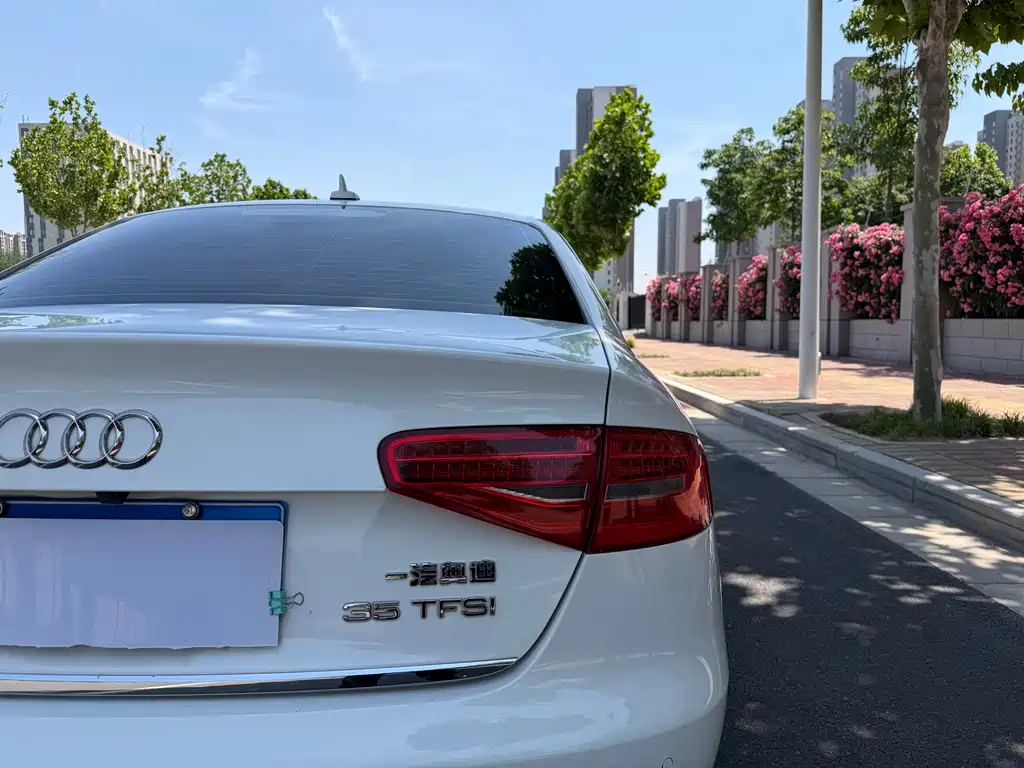 Audi A4L 2013 35 TFSI Automatic Standard