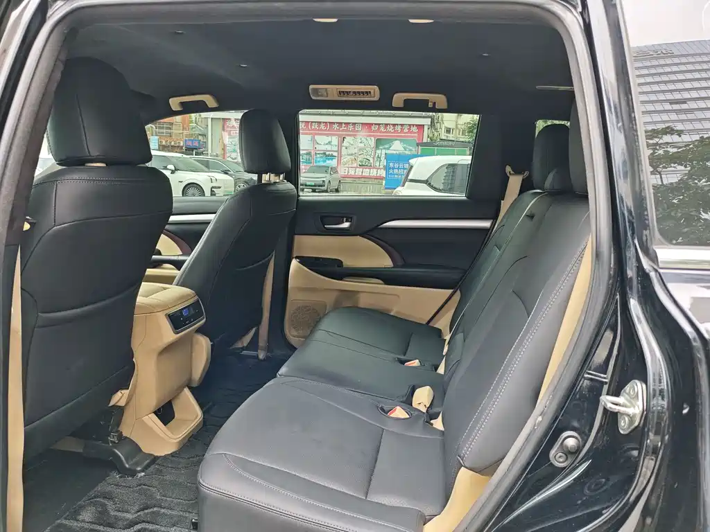 Toyota Highlander 2015 2.0T AWD Elite Edition 7-Seater