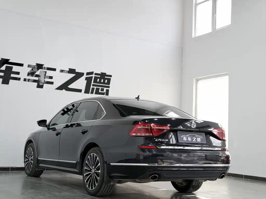 Volkswagen Passat 2017 330TSI DSG Yuzun Edition