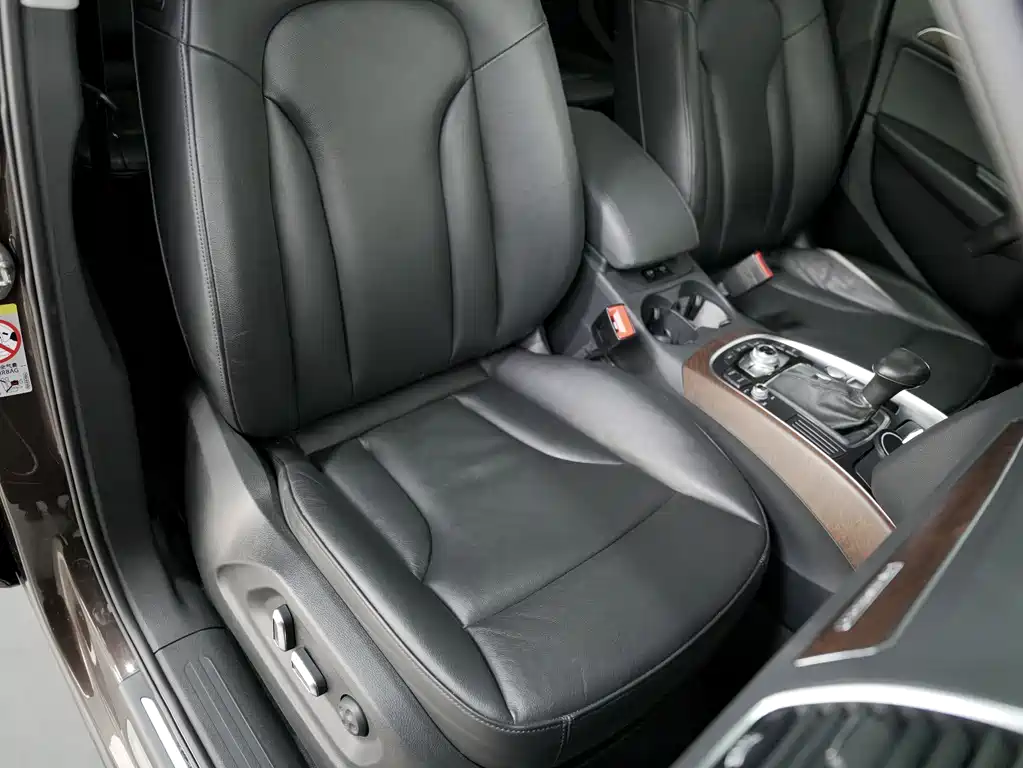 Audi Q5 2015 40 TFSI Comfort