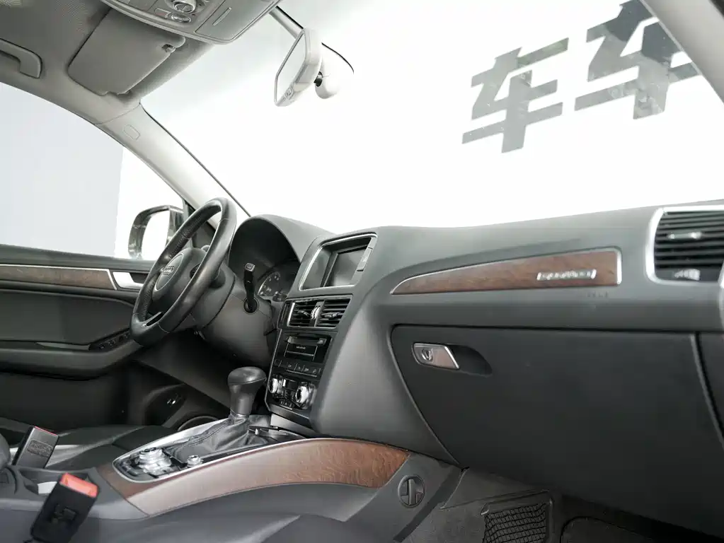 Audi Q5 2015 40 TFSI Comfort