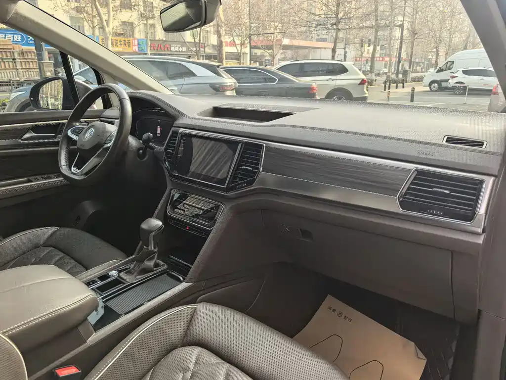Viloran 2020 380TSI Premium