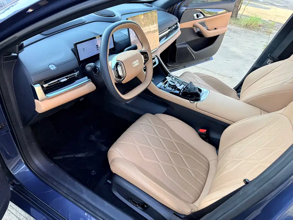 Geely Galaxy A7 2025 EM-i 150km Starship Edition