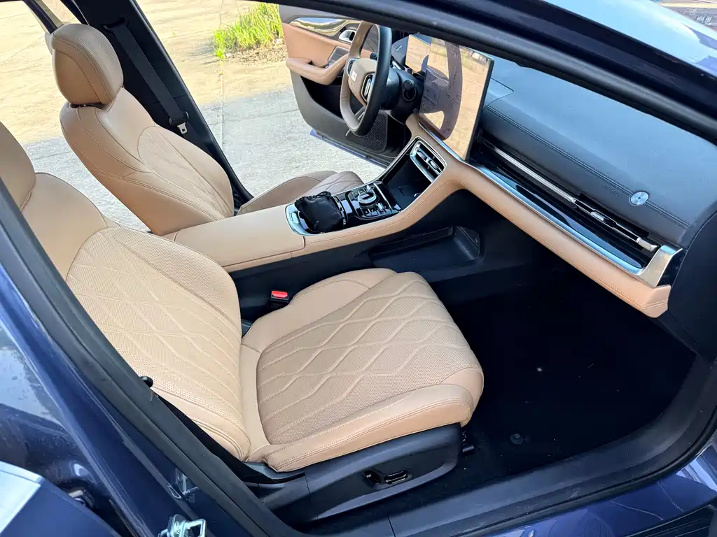 Geely Galaxy A7 2025 EM-i 150km Starship Edition