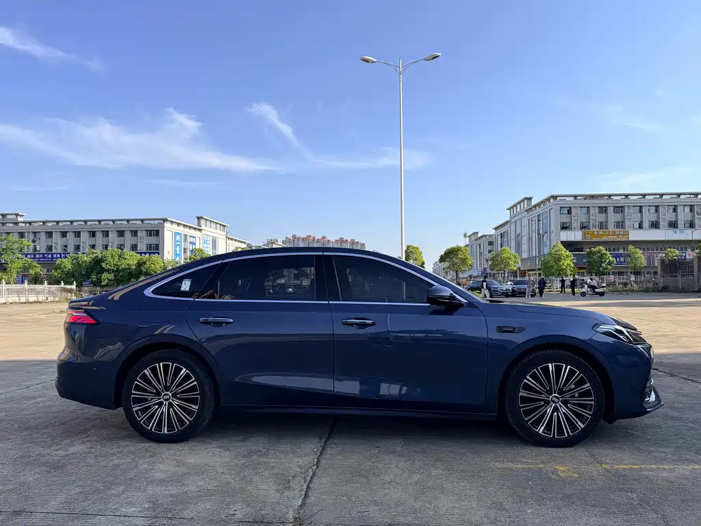 Geely Galaxy A7 2025 EM-i 150km Starship Edition
