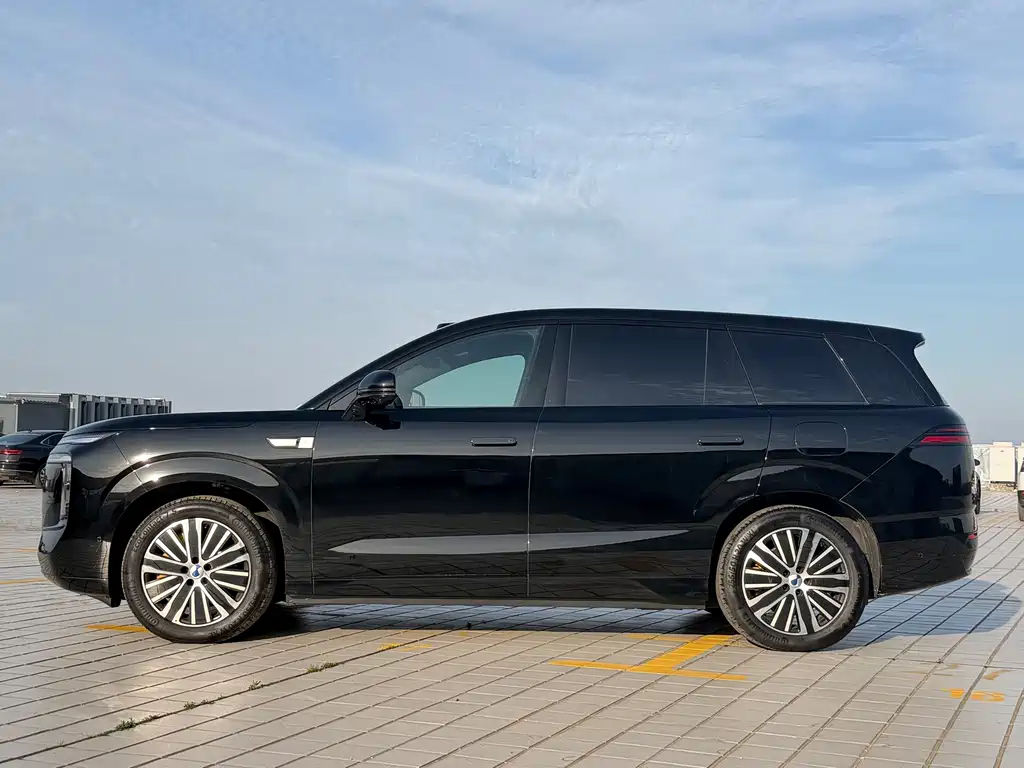 Denza N8L 2025 Premium