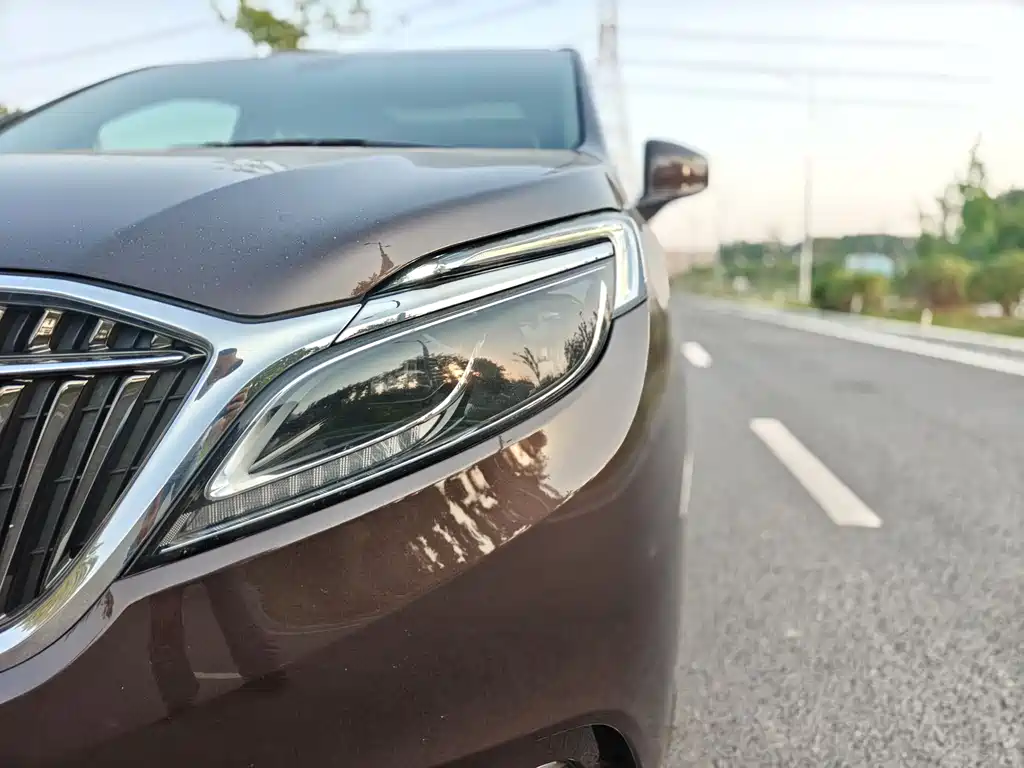Buick GL8 2017 ES 28T Luxury Edition