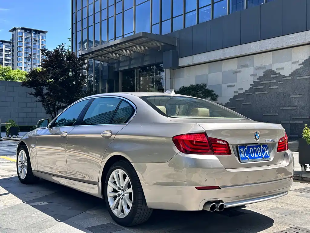 BMW 5 Series 2013 530Li Leading Edition
