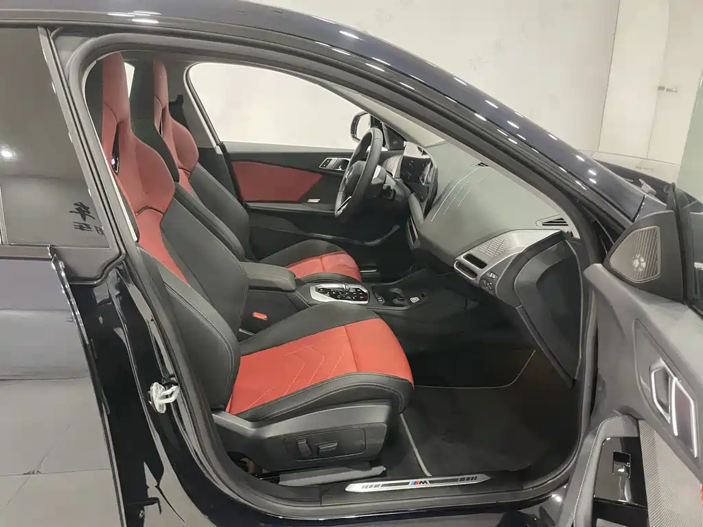 BMW 2 Series 2025 225L M Sport Night Edition