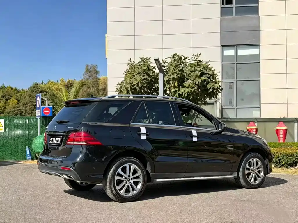 Mercedes-Benz GLE 320 4MATIC Dynamic 2017