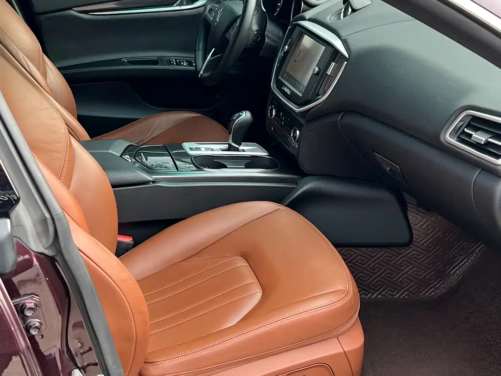 Maserati Ghibli 2014 3.0T Standard Edition