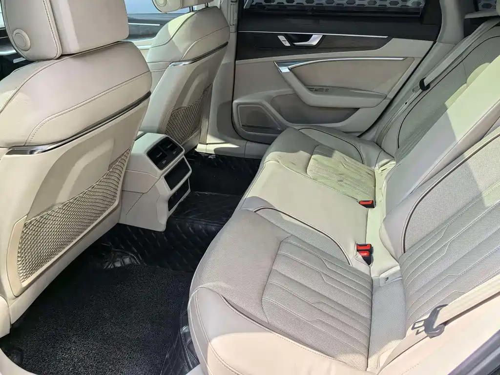 Audi A6L 2019 55 TFSI quattro Flagship Elegant