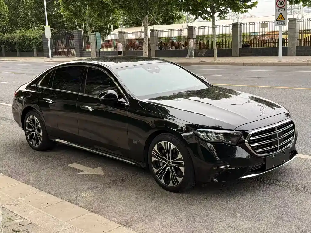 Mercedes-Benz E-Class NEV 2024 E 350 e L Plug-in Hybrid Sedan