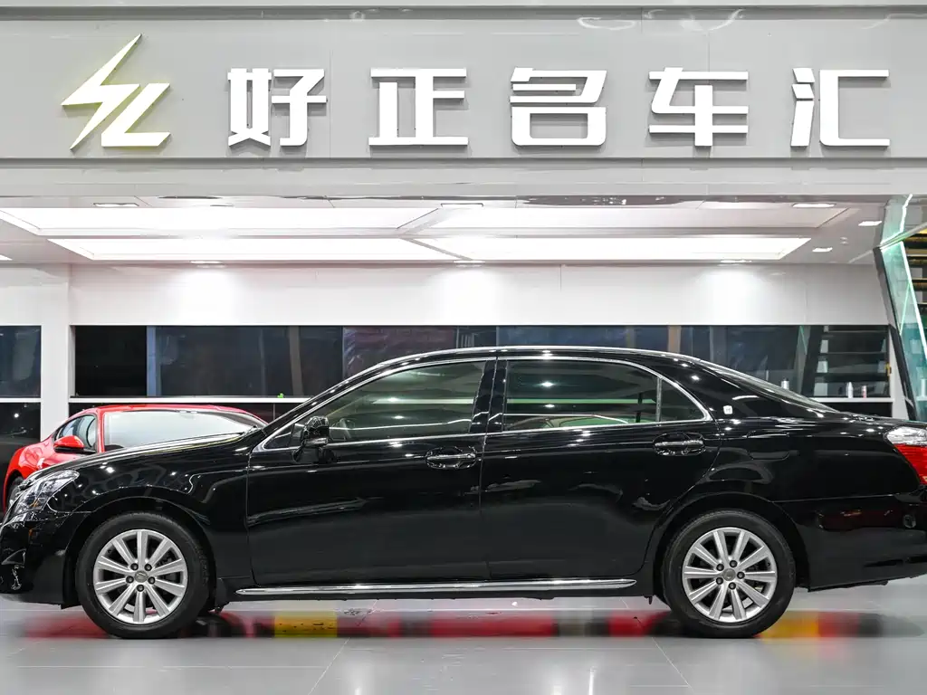 Toyota Crown 2012 2.5L Royal Leather Edition