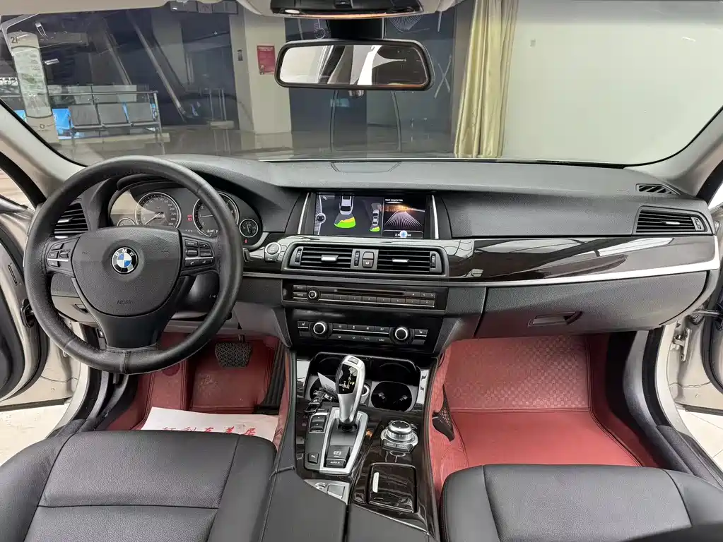 BMW 5 Series 2013 525Li Leading Edition