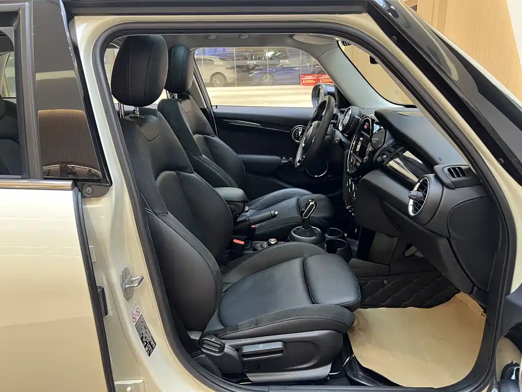 MINI Cooper 2019 1.5T Artist 5-Door