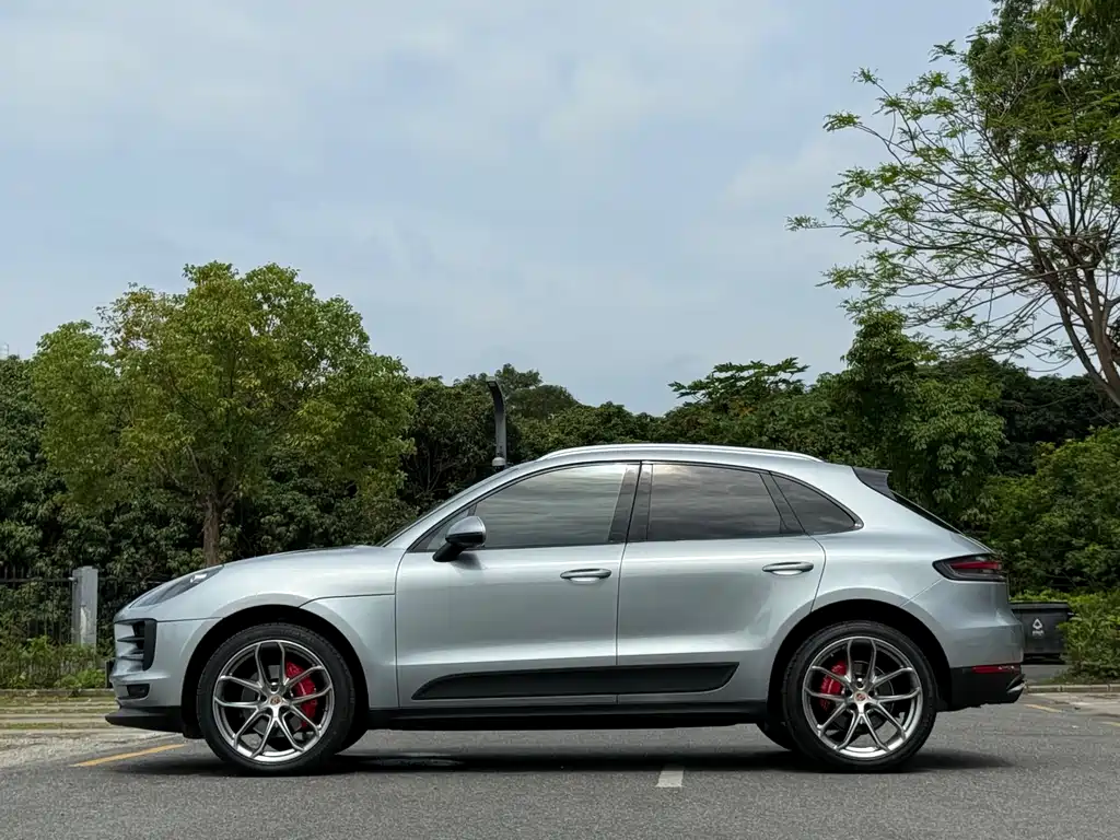 2021 Porsche Macan 2.0T