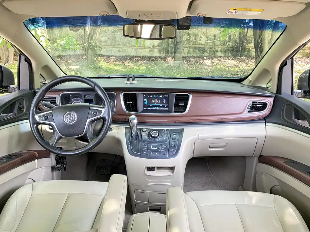 Buick GL8 2018 28T Luxury Edition China VI