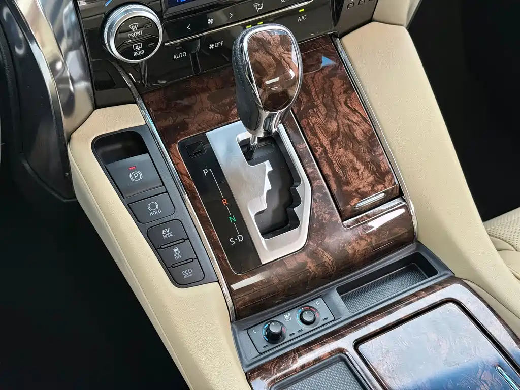 Alphard 2021 Hybrid 2.5L Luxury Edition