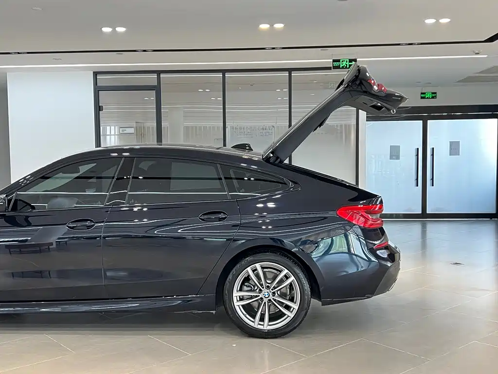 BMW 6 Series GT 2020 630i M Sport Package
